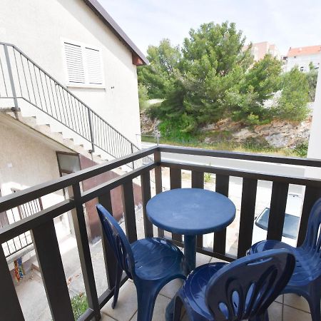 Apartments Karmen Primošten Exterior foto